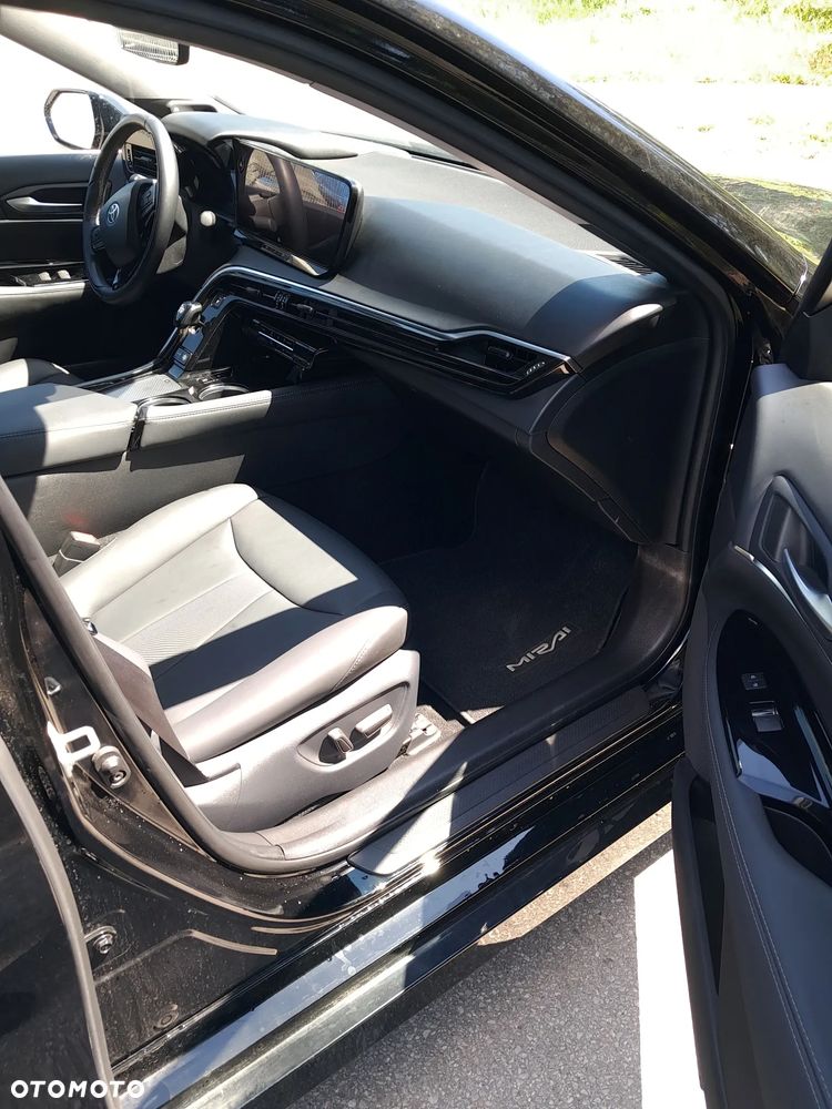 Toyota Mirai - 32