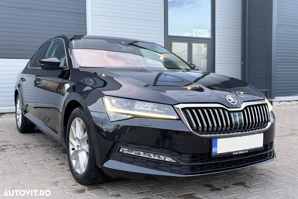 Skoda Superb 2.0 TDI DSG Ambition - 4