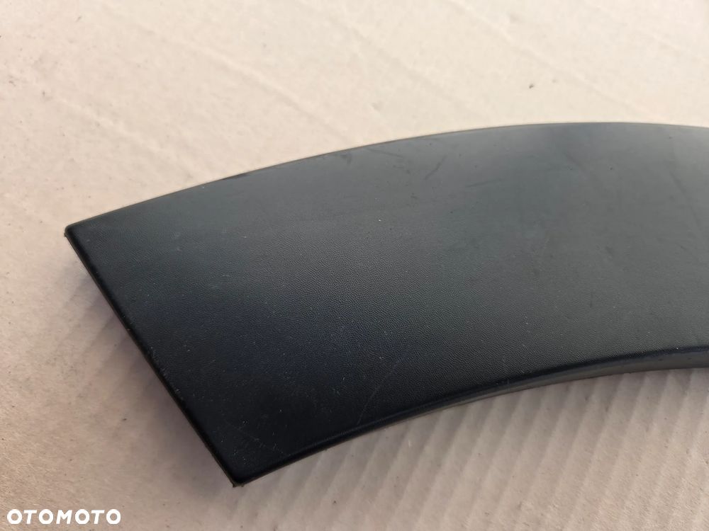 Listwa nakładka na błotnik lewy tylny Citroen C3 III  9812088880 - 2