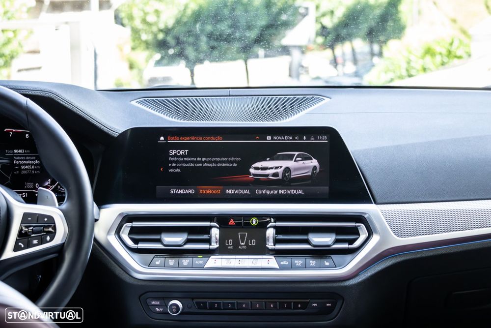 BMW 330 e Pack Desportivo M Pro Auto - 40