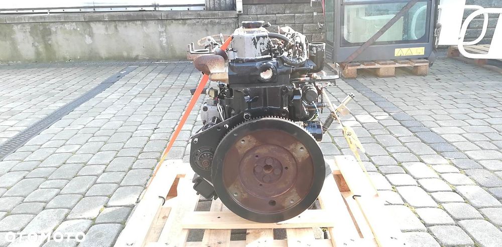 SILNIK Mitsubishi S3L2 S3L 9349 zł netto - 6