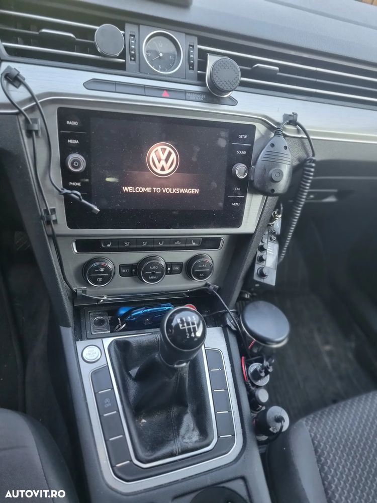 VOLKSWAGEN Passat 2018 — imagine 16