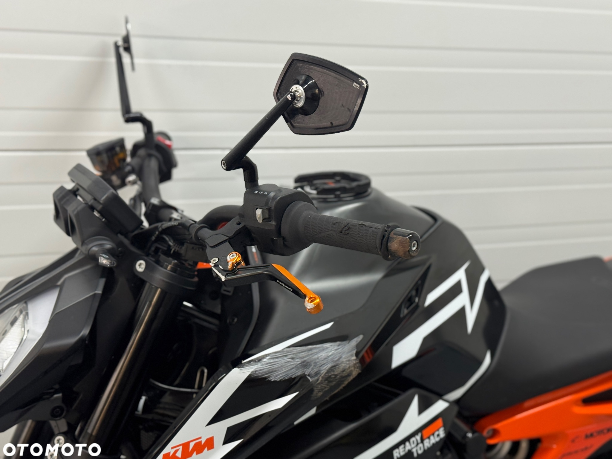 KTM Duke - 17