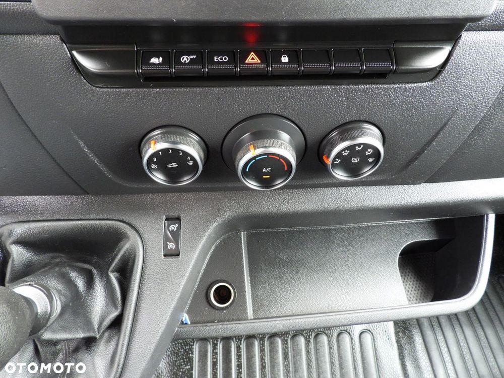 Renault MASTER PLANDEKA 10 PALET TEMPOMAT LEDY PNEUMATYKA KLIMATYZACJA  165KM - 35