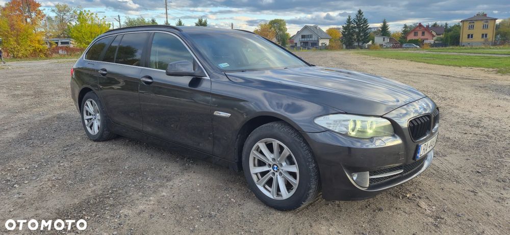 BMW Seria 5 520d Touring - 2
