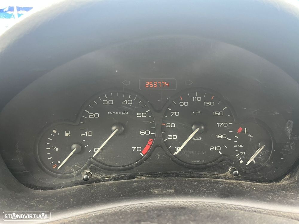Peugeot 206 1.1 Color Line - 6