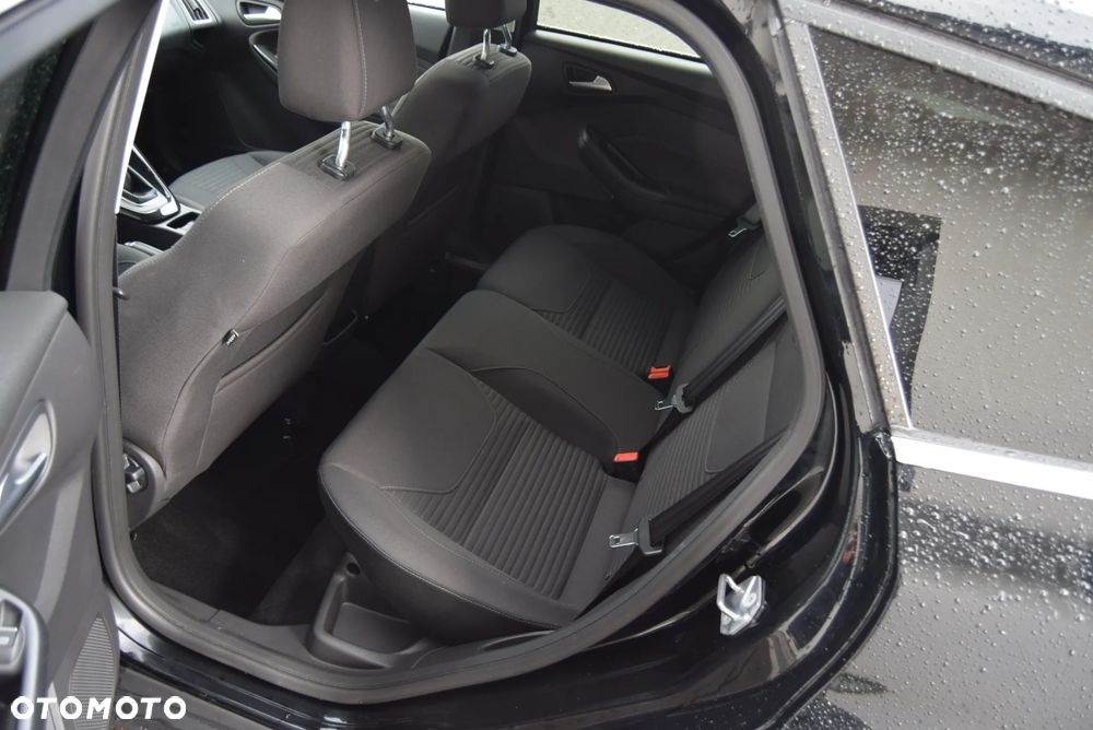 Ford Focus 1.0 EcoBoost Titanium Business - 18