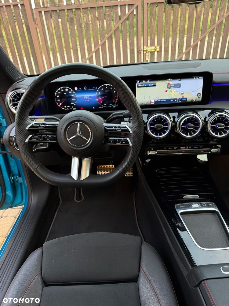 Mercedes-Benz CLA 200 mHEV AMG Line 7G-DCT - 3