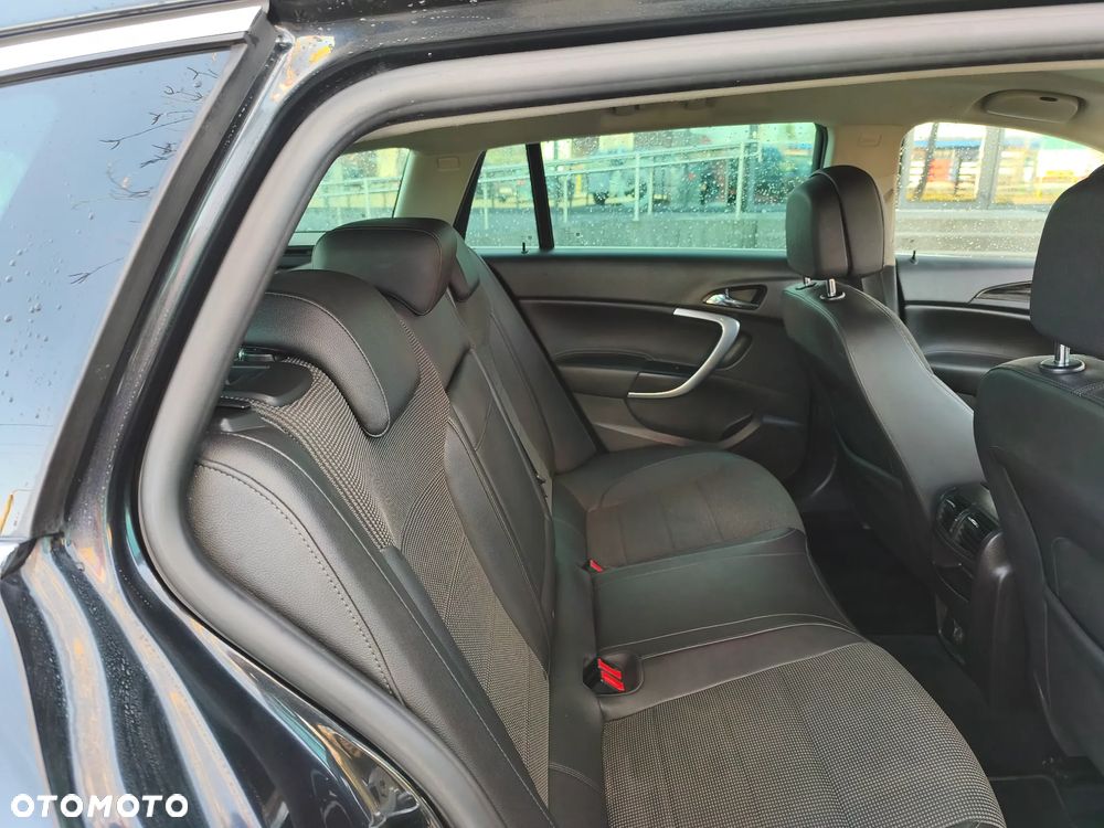 Opel Insignia - 12