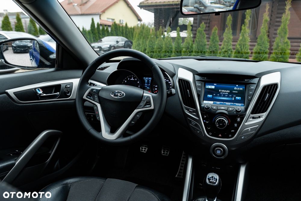 Hyundai Veloster 1.6 Premium - 34
