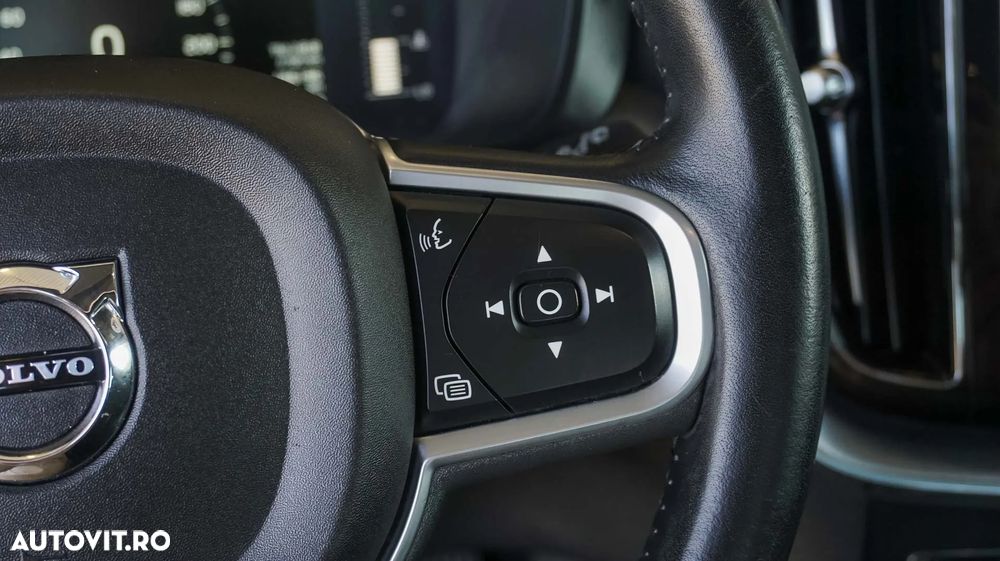Volvo XC 60 D4 AWD Momentum - 16