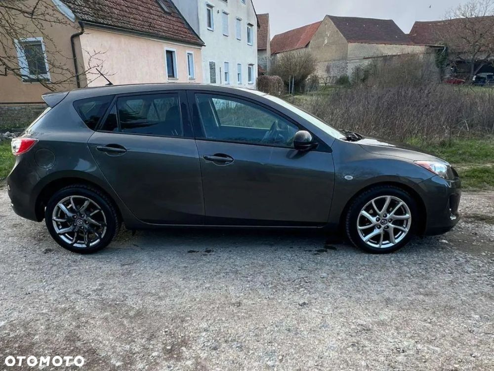 Mazda 3 1.6 CD Exclusive + - 8