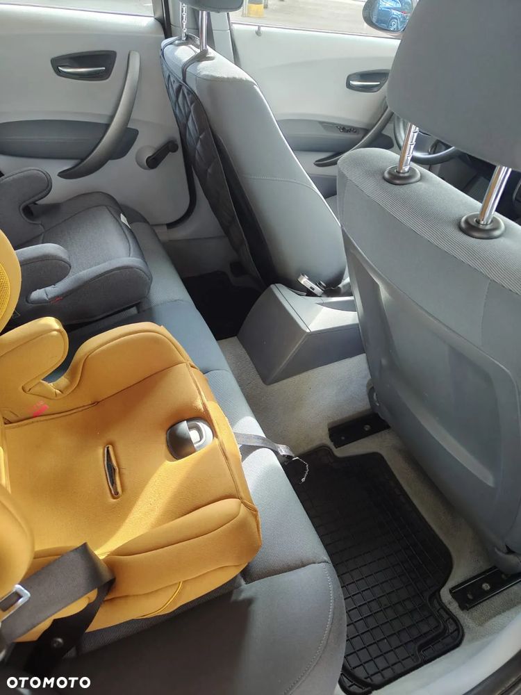 BMW Seria 1 116i - 9