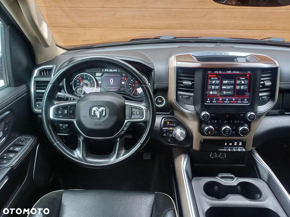 RAM 1500 Crew Cab Longbed Laramie - 15
