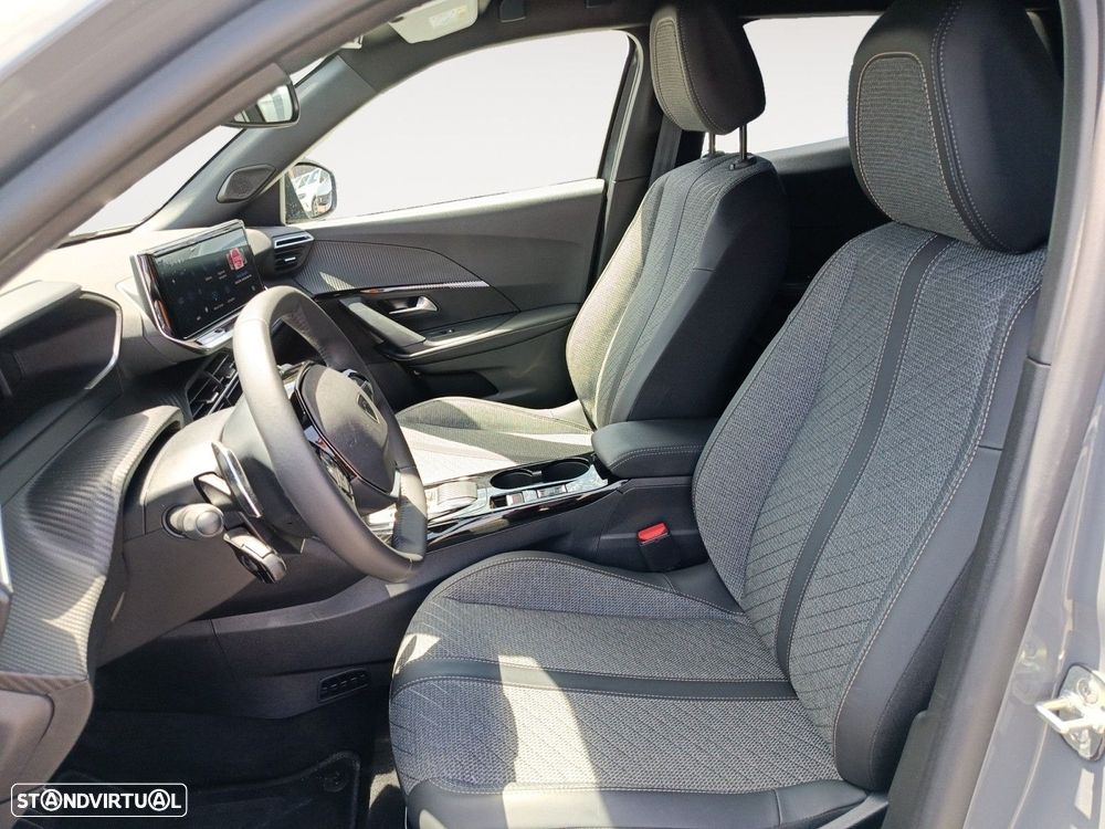 Peugeot 2008 - 9