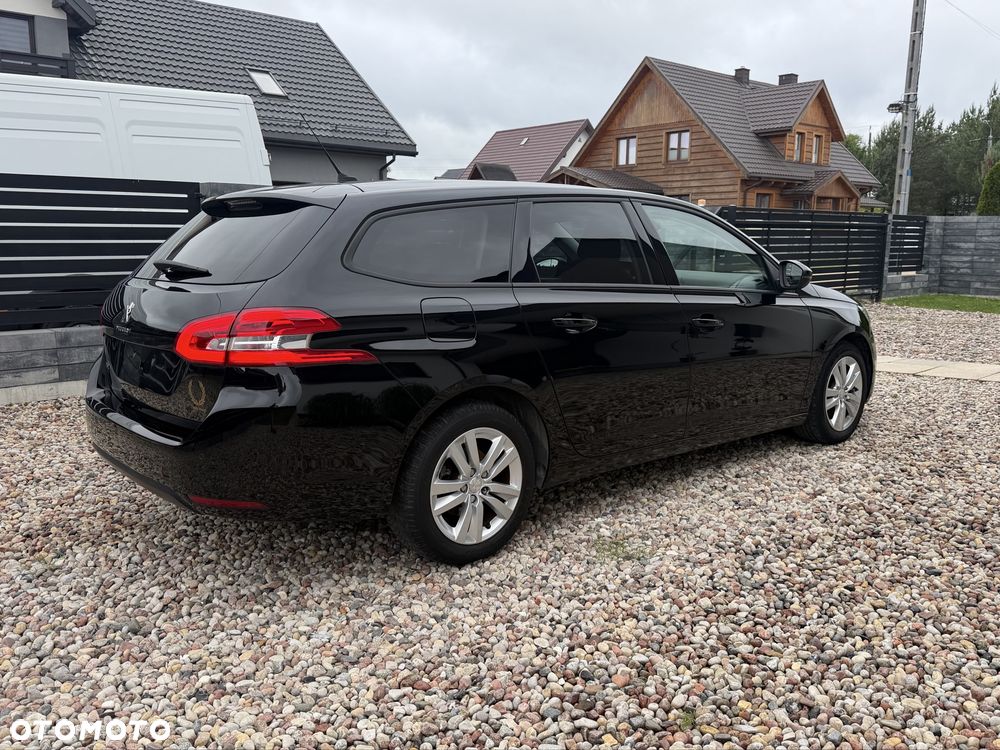 Peugeot 308 - 3