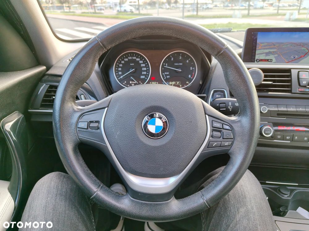 BMW Seria 1 - 25