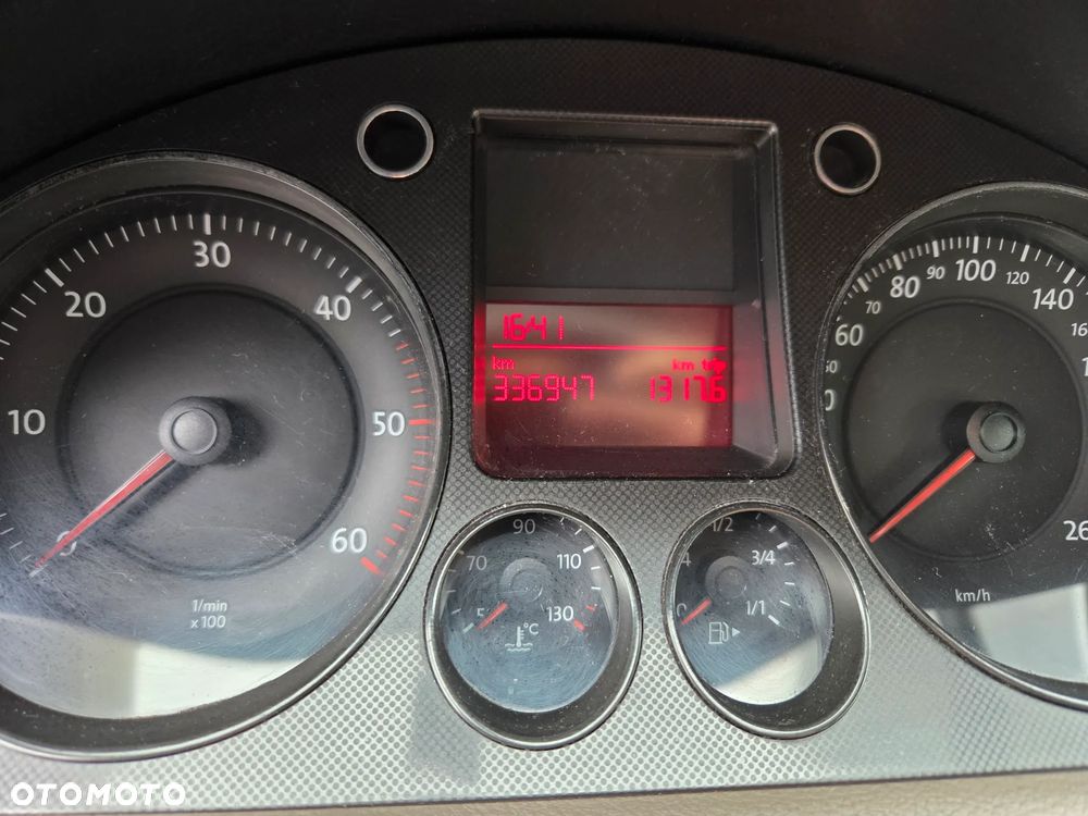 Volkswagen Passat 1.9 TDI Comfortline - 4