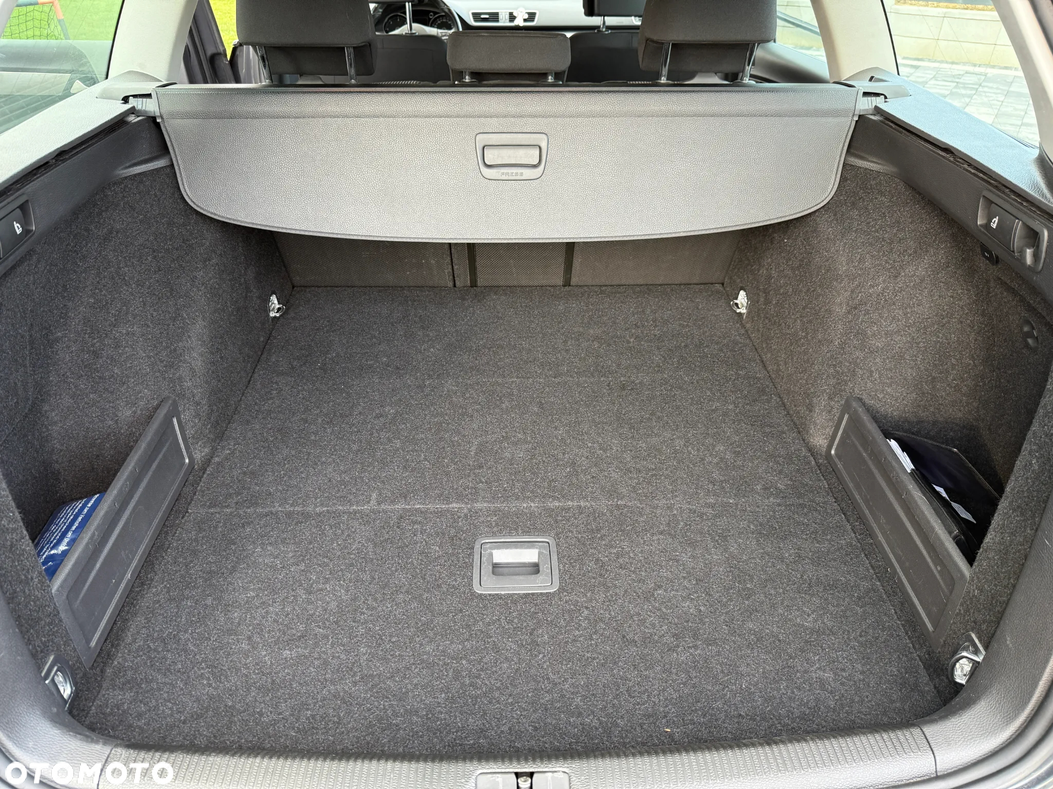 Volkswagen Passat 2.0 TDI Comfortline DSG - 28