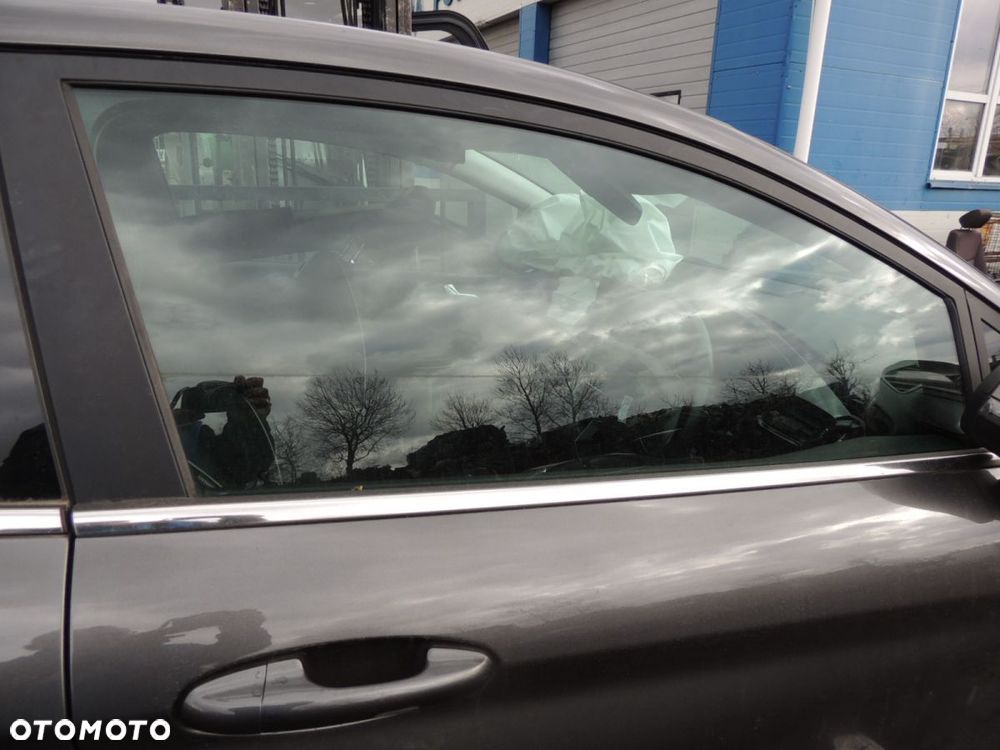 Szyba drzwiowa 3D Ford Fiesta MK8 '18 - 1
