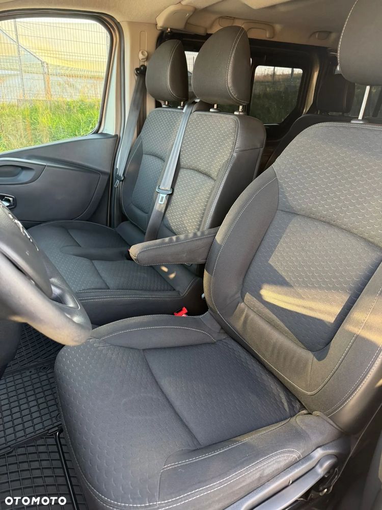 Opel Vivaro - 11