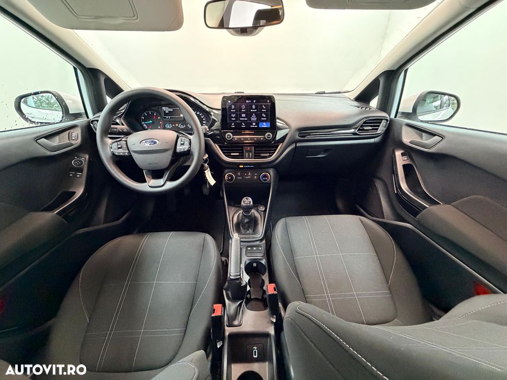 Ford Fiesta 1.1 Trend - 34