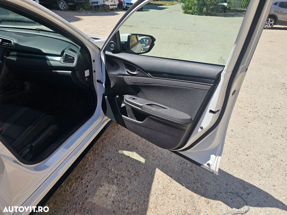 Honda Civic 1.5 VTEC Turbo Sport Plus - 14