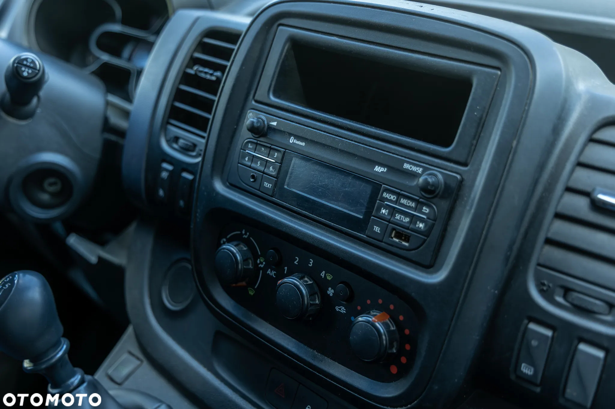 Opel Vivaro - 17