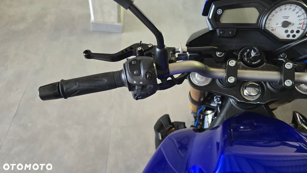 Yamaha FZ8 - 18