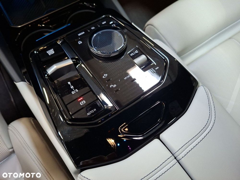 BMW Seria 5 - 16