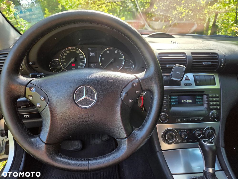 Mercedes-Benz Klasa C 200 CDI Automatik Avantgarde DPF - 22