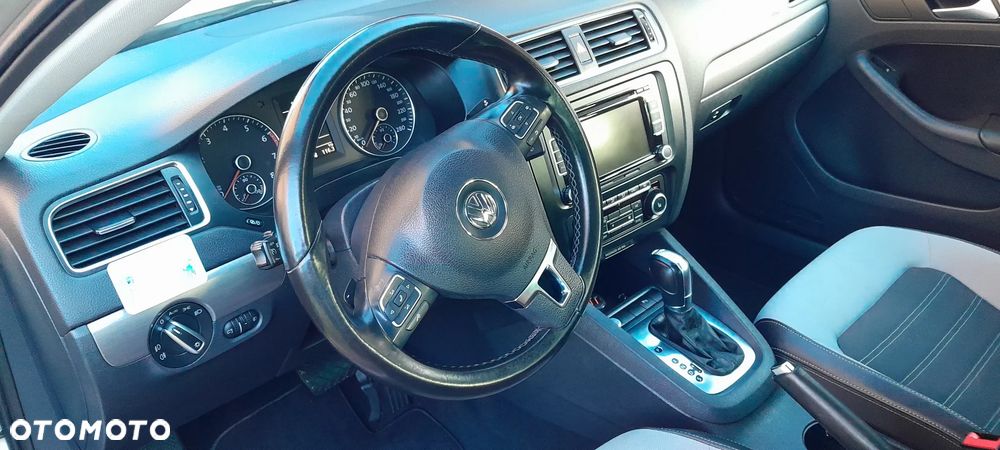 Volkswagen Jetta 2.0 TSI Highline DSG - 15