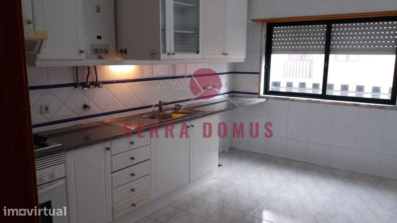 Apartamento T1 em Vale Flores - Grande imagem: 5/13