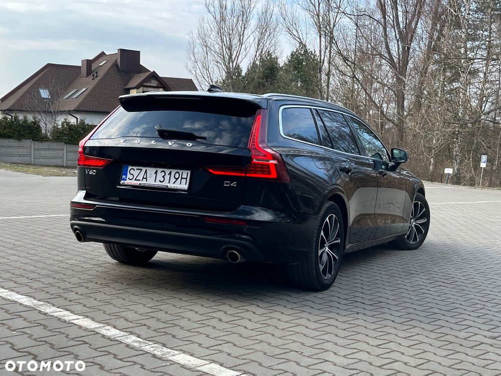 Volvo V60 D4 Geartronic Momentum Pro - 4