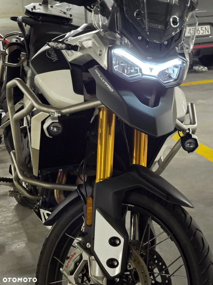 Triumph Tiger - 27