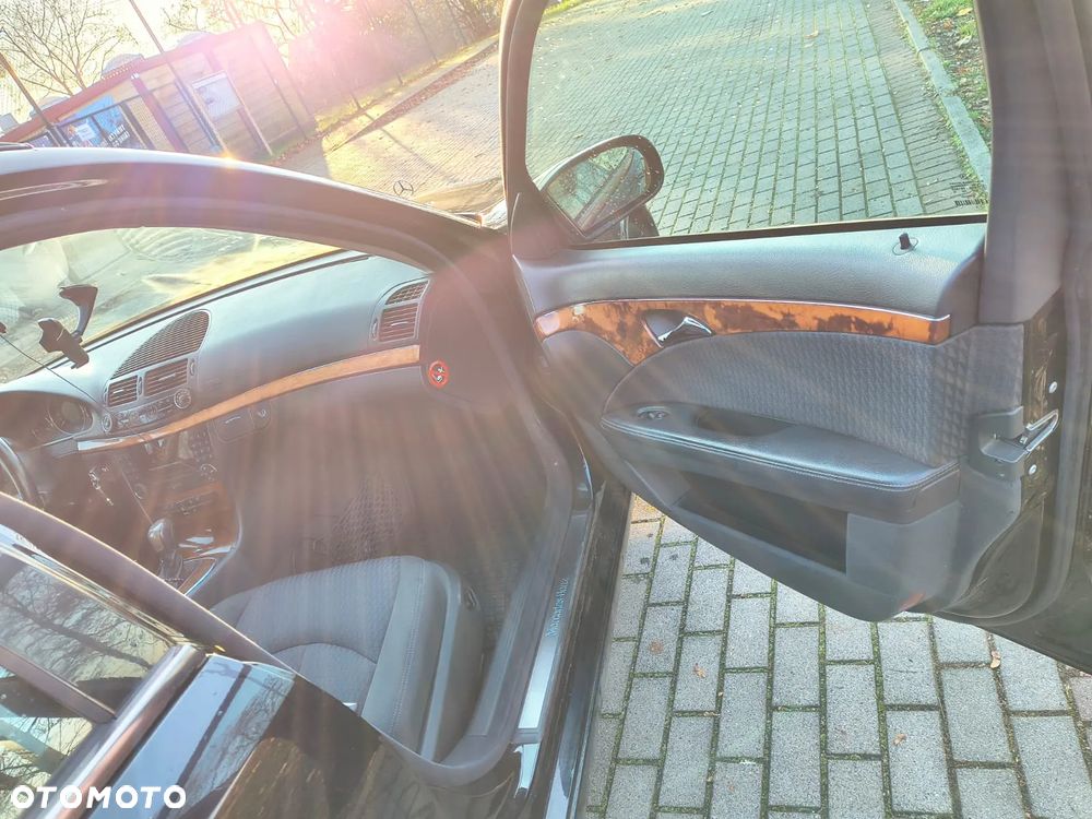 Mercedes-Benz Klasa E - 12