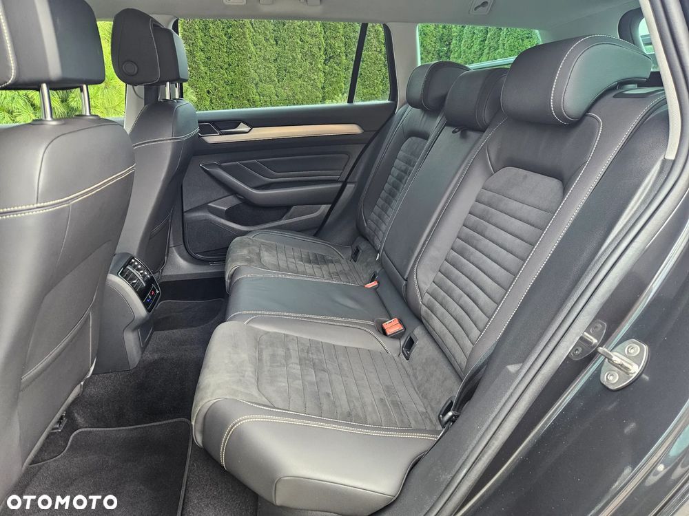 Volkswagen Passat - 27
