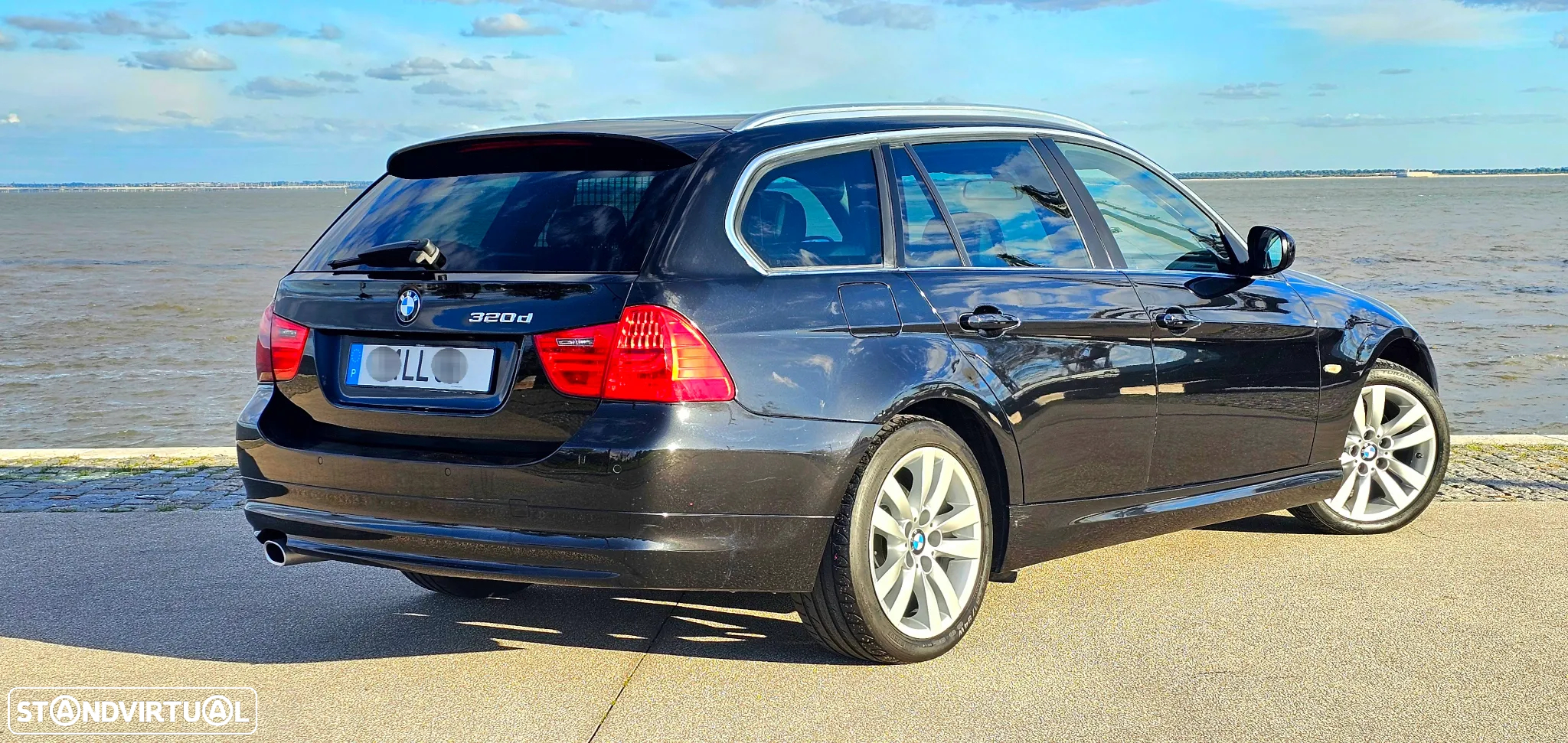 BMW 320 d Touring LifeStyle - 2