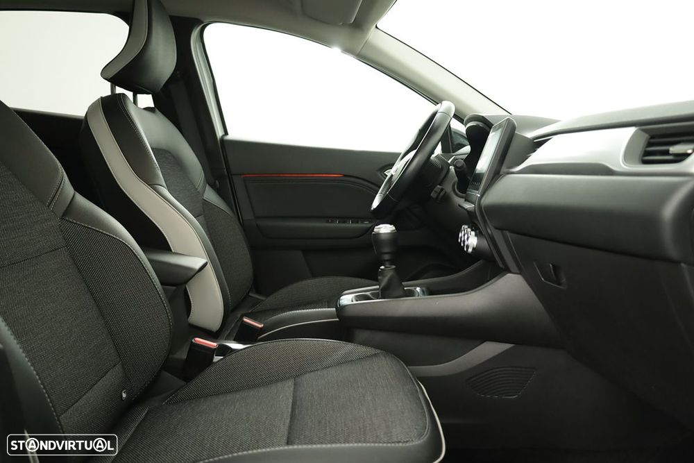 Renault Captur 1.0 TCe Techno Bi-Fuel - 23