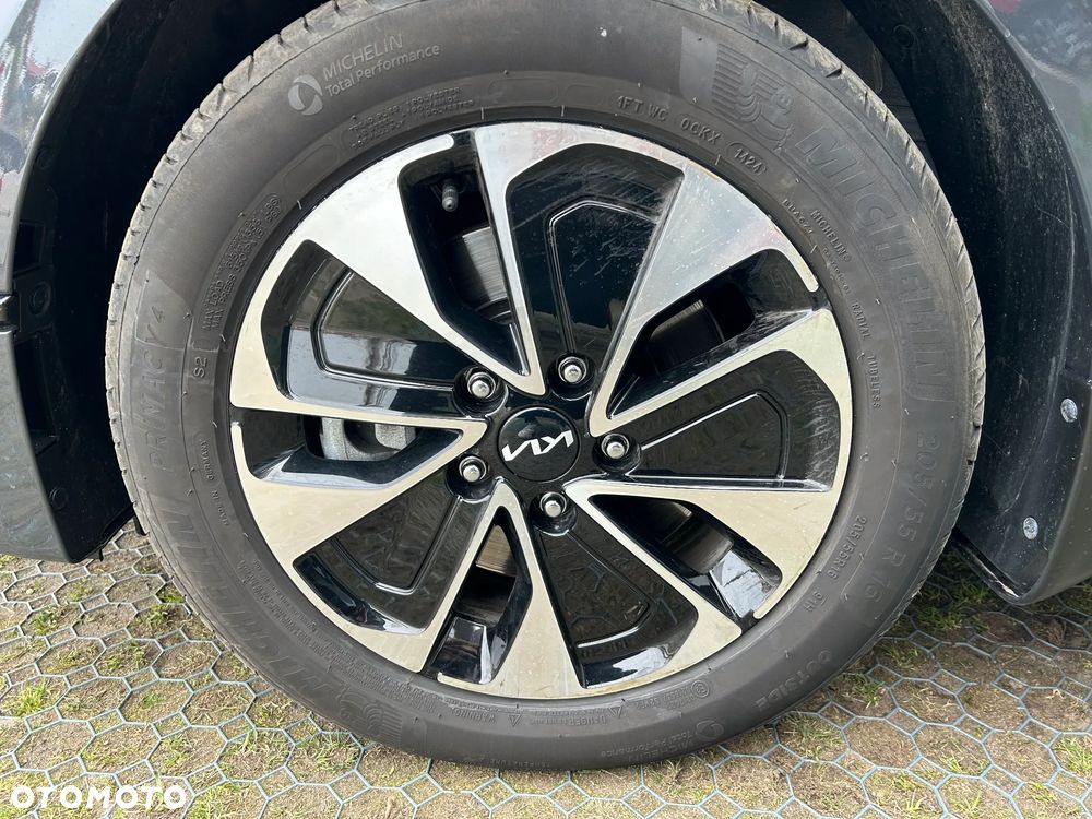 Kia Ceed 1.5 T-GDI L DCT - 12