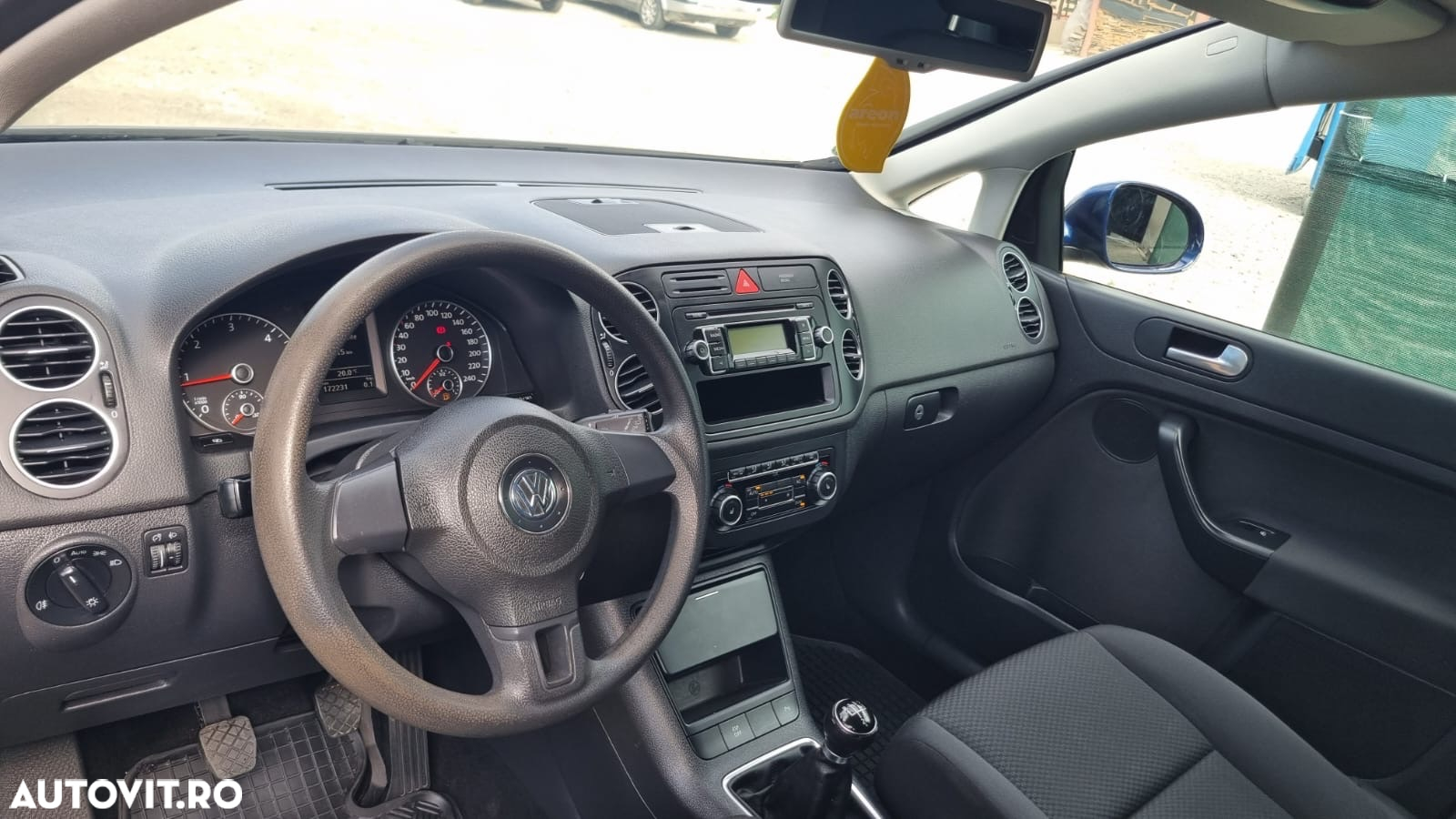 Volkswagen Golf Plus 1.6 TDI DPF Comfortline - 21