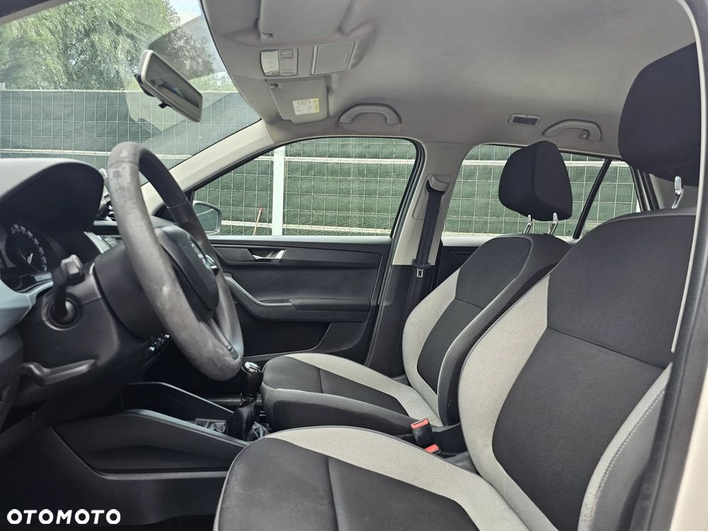 Skoda Fabia 1.0 Ambition - 10