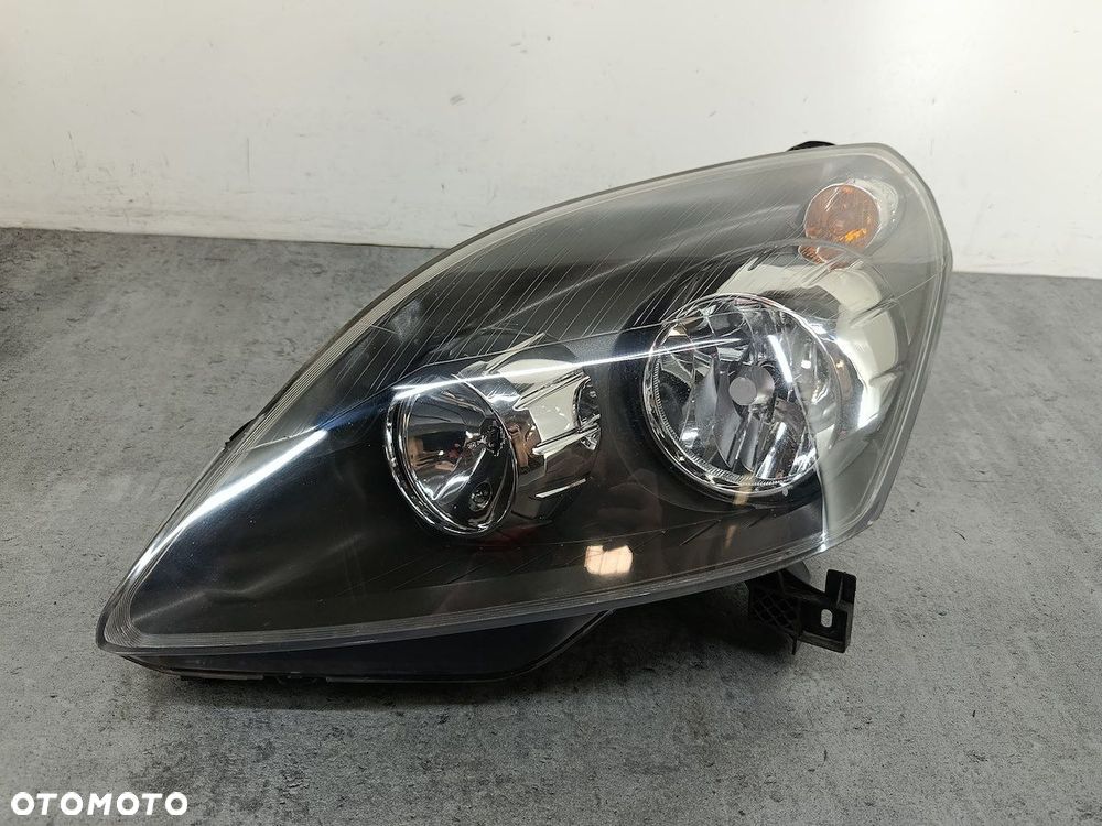 LAMPA PRZÓD LEWA OPEL ZAFIRA B 20-A726B TYC - 1