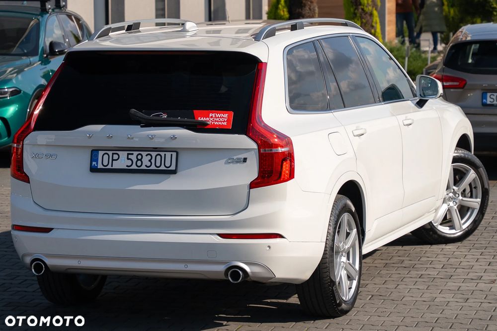 Volvo XC 90 B5 D AWD Geartronic Momentum - 11