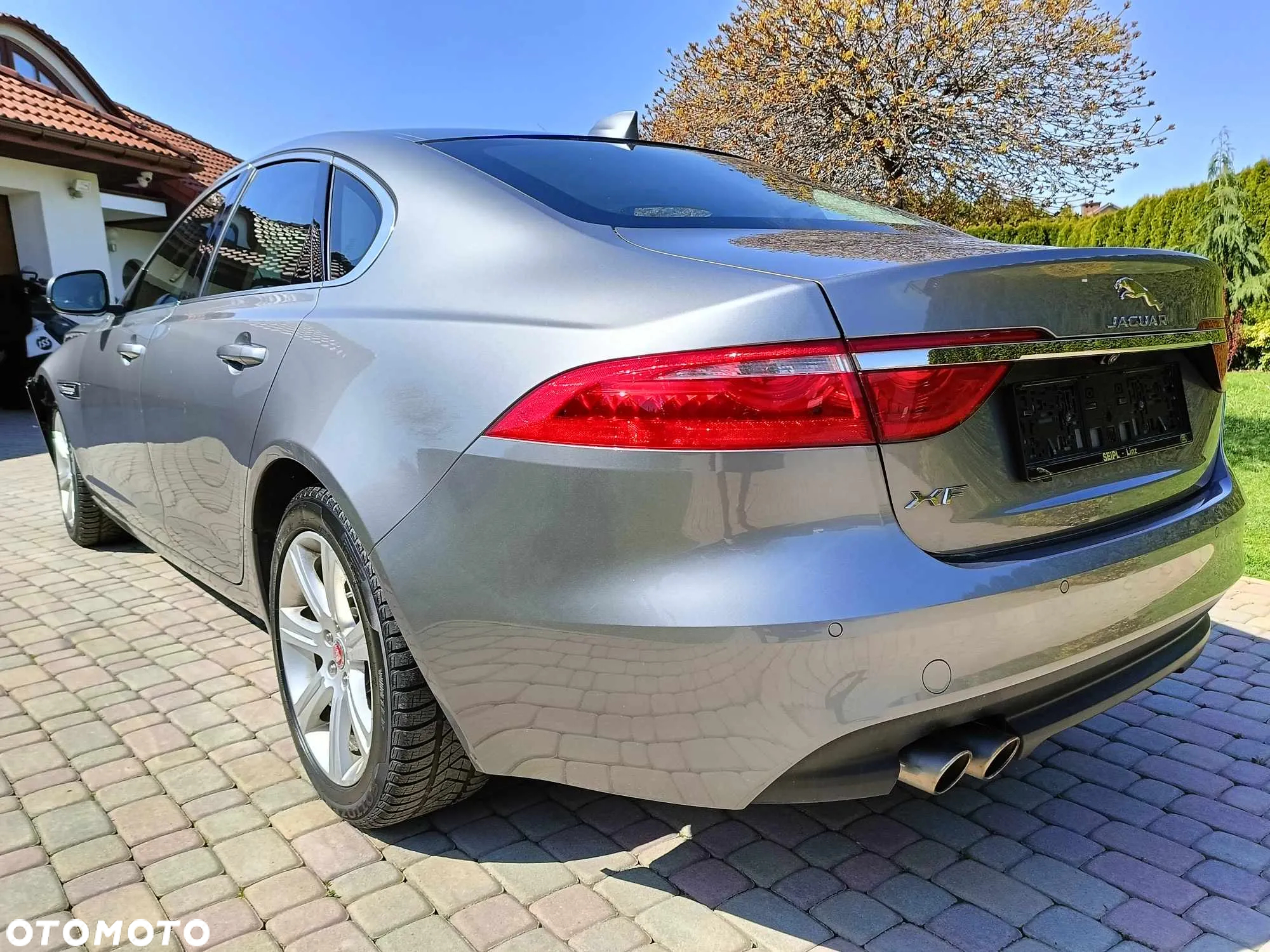 Jaguar XF 20d AWD Prestige - 34
