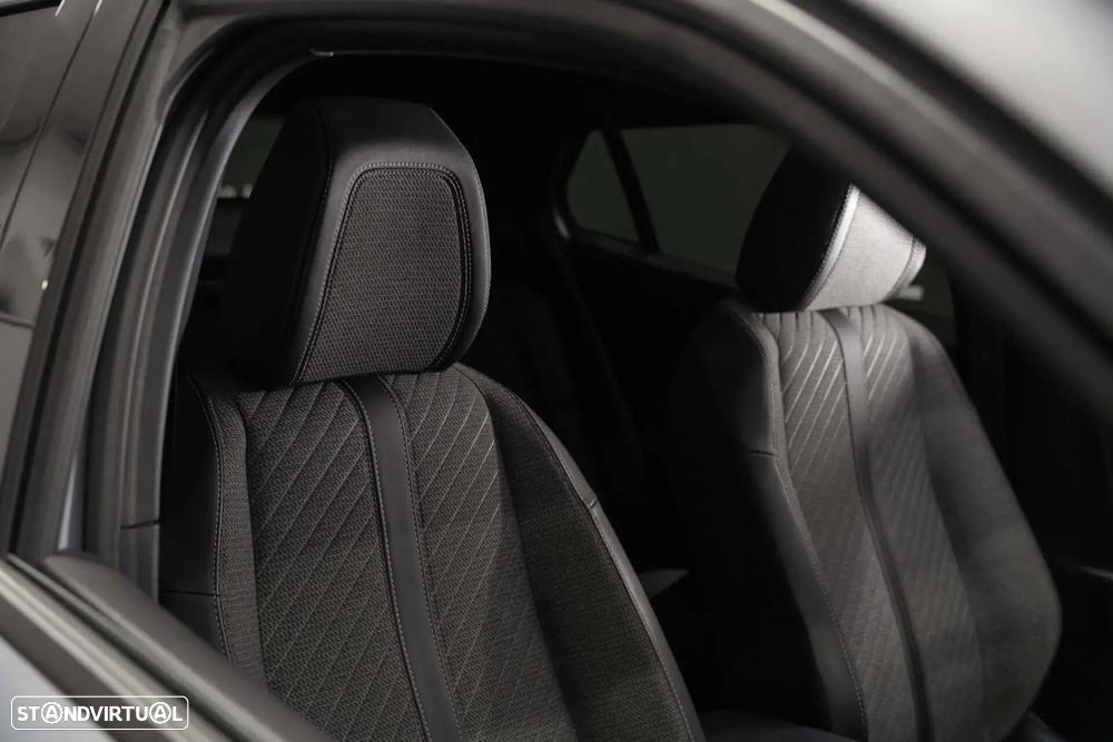 Peugeot 2008 1.2 Hybrid Allure e-DCS6 - 20