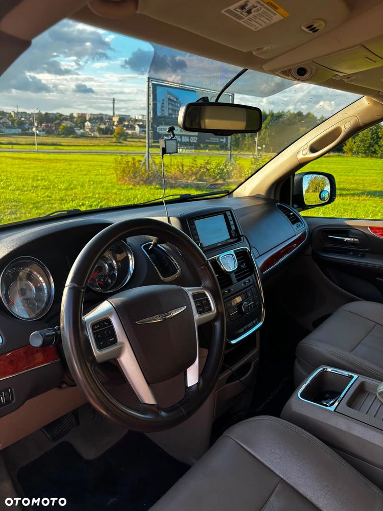 Chrysler Town & Country 3.6 Touring - 13