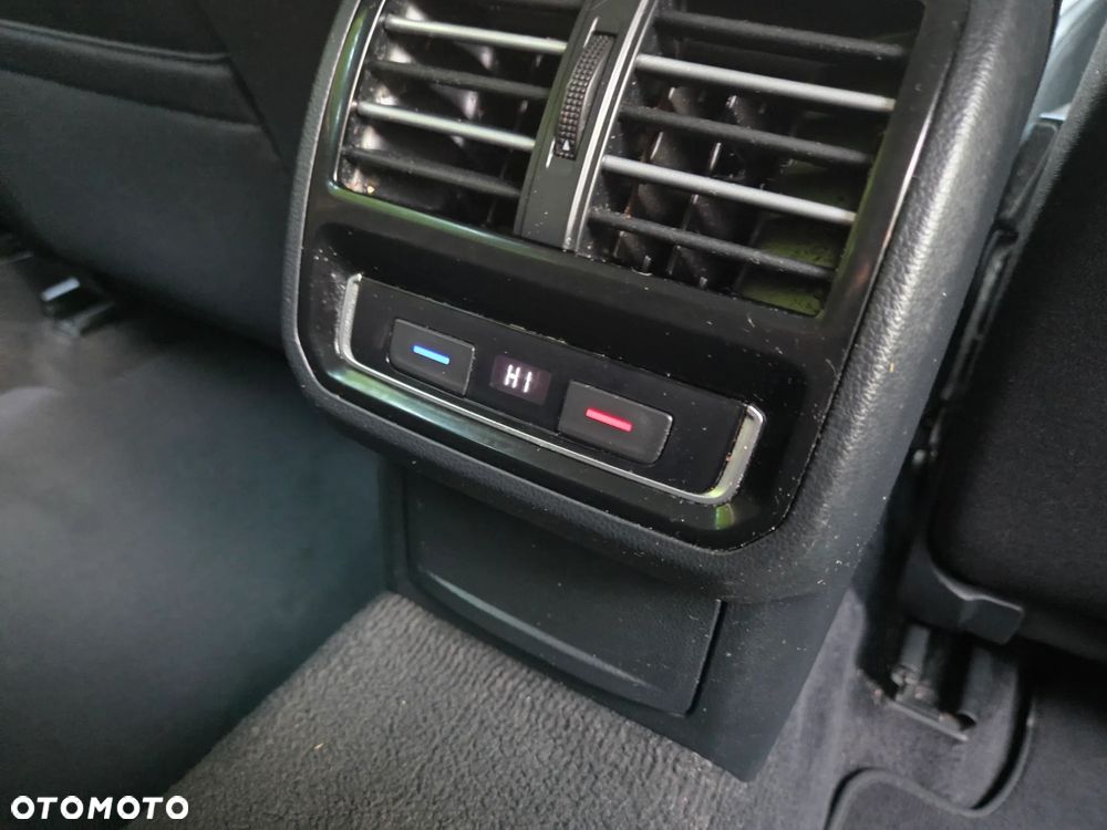 Volkswagen Passat 2.0 TDI BMT Comfortline - 11