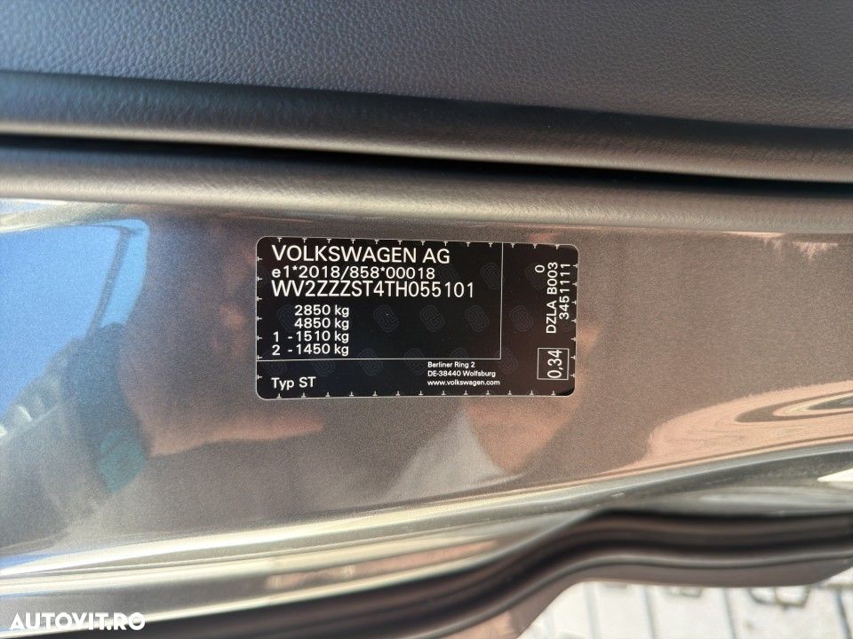 Volkswagen Multivan - 24