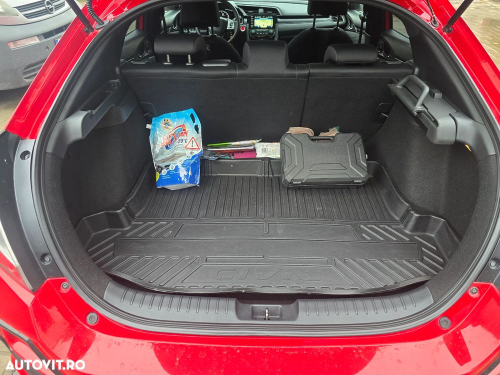 Honda Civic 1.5 VTEC Turbo CVT Sport - 11